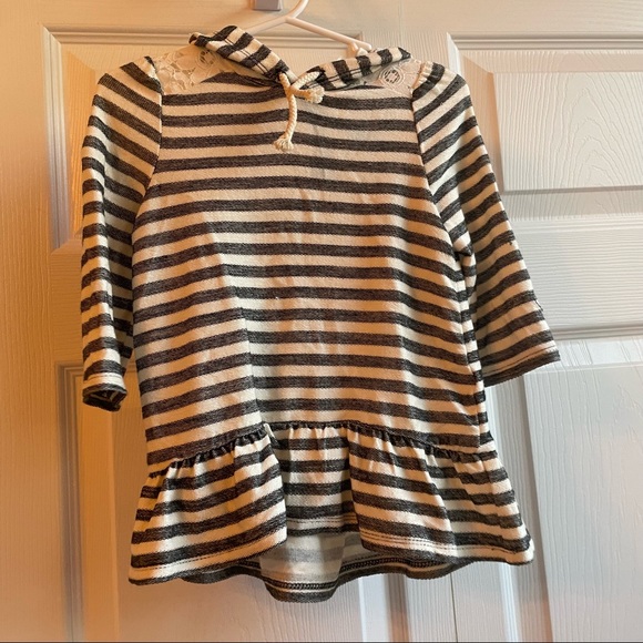 Black and white striped lace hoodie outfit leggings - Picture 2 of 5